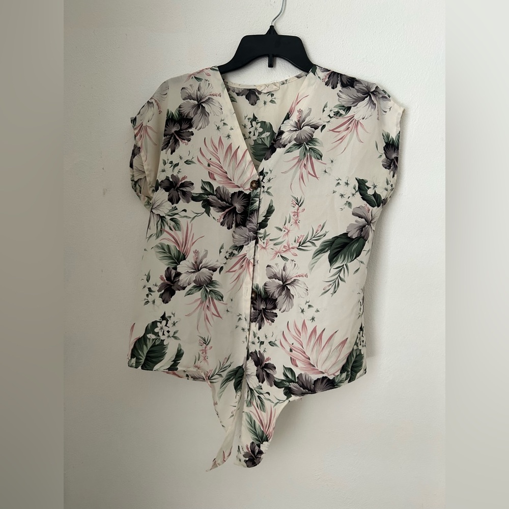 Sienna Sky White Blouse Size Small